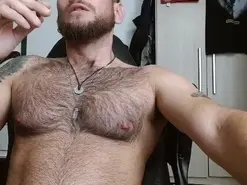 Amateur Adult Webcams of dominantthewolf