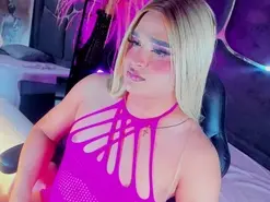 Amateur Adult Webcams of ElodyPersy69