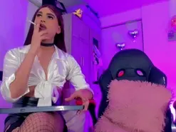 Amateur Live Sex Cam of hellen_moons