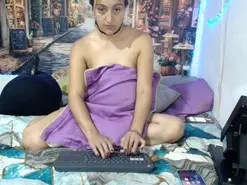 Amateur Nude Webcam of KAROL_2026