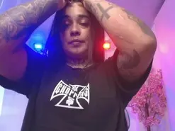 Amateur Live Sex Cam of Black_roseee