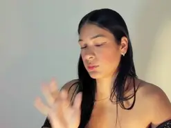 Amateur Sex Chat of bella_hadid1_