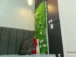 Amateur Nude Webcam of Isa_Squirt