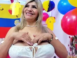 Amateur Adult Webcam of Celeste_Lincon