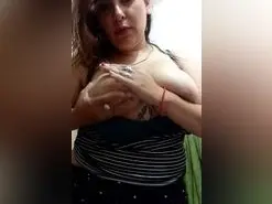 Amateur Live Sex Cam of Avril_xo