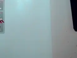 Amateur Free Live Porn of emeli_roushot