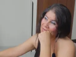 Amateur Live Sex Cam of kirageiner