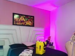 Amateur Adult Webcam of Miia_Paris