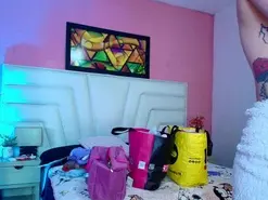 Amateur Free Live Porn of Miia_Paris