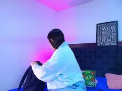 Amateur Nude Webcam of Krysstall_