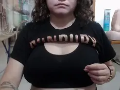 Amateur Nude Webcam of Curly_greeneyed