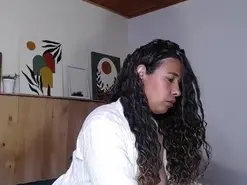 Amateur Nude Webcam of IVONNECOLLINS33