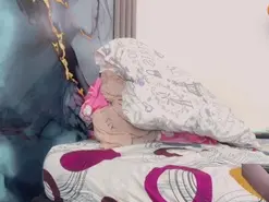 Amateur Live Sex Cam of khiara_moretti