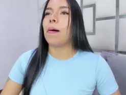 Amateur Live Sex Cam of ZoeSwam