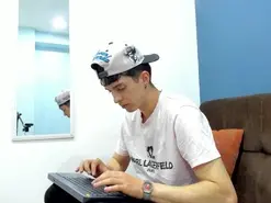 Amateur Free Live Porn of Jheampiero