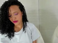 Amateur Free Live Porn of Jazlin_