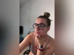 Amateur Private Sex Chat of Revoltosa29