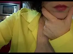 Amateur Adult Webcam of emma-milf