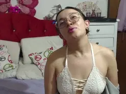 Amateur Live Sex Cam of Angela18_honey