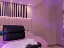 Amateur Adult Video Chat of MilaLawrence