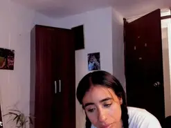 Amateur Adult Video Chat of La_gata_69