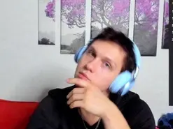 Amateur Live Sex of Alex_WandHot