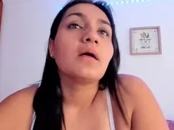 Amateur Private Sex Chat of selena_jhonson