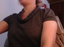 Amateur Free Live Porn of Cyndi_rockefell