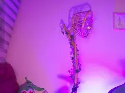 Amateur Sex Cam of chloe_moons_