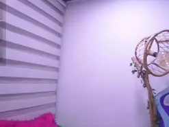 Amateur Free Live Porn of chloe_moons_