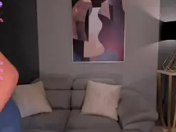 Amateur Nude Webcam of NinaMichelle1