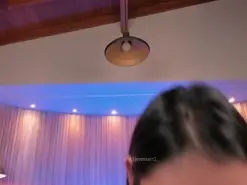 Amateur Nude Webcam of AllyJensen