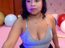 Amateur Adult Webcams of amber_rousse