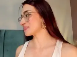 Amateur Adult Webcams of AndraCyrus