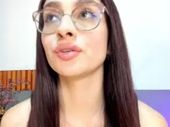 Amateur Adult Video Chat of AndraCyrus