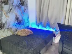 Amateur Live Sex of aisha_brunette1