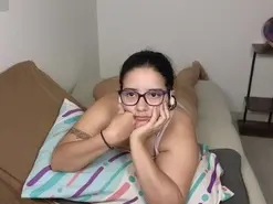 Amateur Free Live Porn of Moon_woman