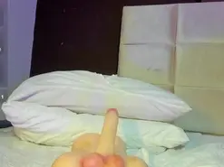 Amateur Live Sex Cam of AstridLeon