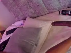 Amateur Free Porn Cam of Chleo_