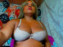 Amateur Nude Webcam of lucianadollxxx