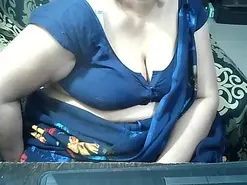 Amateur Live Sex Cam of indianbhabi40