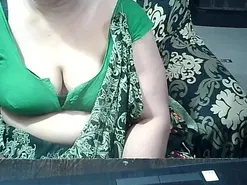 Amateur Adult Webcam of indianbhabi40