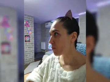 Bongacams Free Porn Cam of Marina4Love