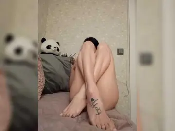 Bongacams Watch Live Sex Cams of Mikki88K