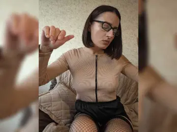 Bongacams Watch Live Sex Cams of xtamarax