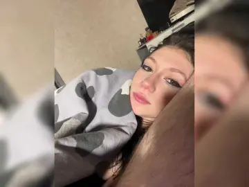 Bongacams Watch Live Sex Cams of LuckyStar