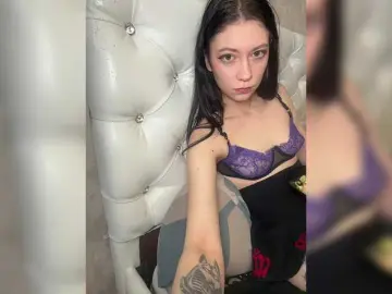 Bongacams Nude Webcam of LuckyStar