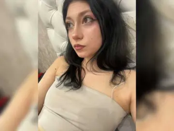 Bongacams Free Porn Cam of LuckyStar