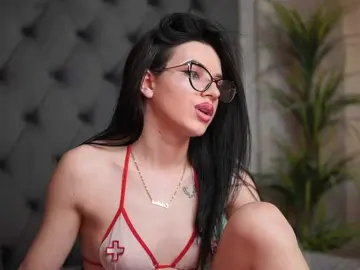 Bongacams Nude Webcam of CallieDoll