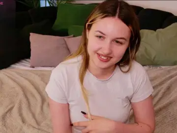 Bongacams Watch Live Sex Cams of LillyEyess